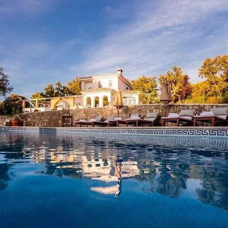 Traumhaftes Mit Privatem Pool Und Tennisplatz Im Herzen Andalusiens Casa vacanze